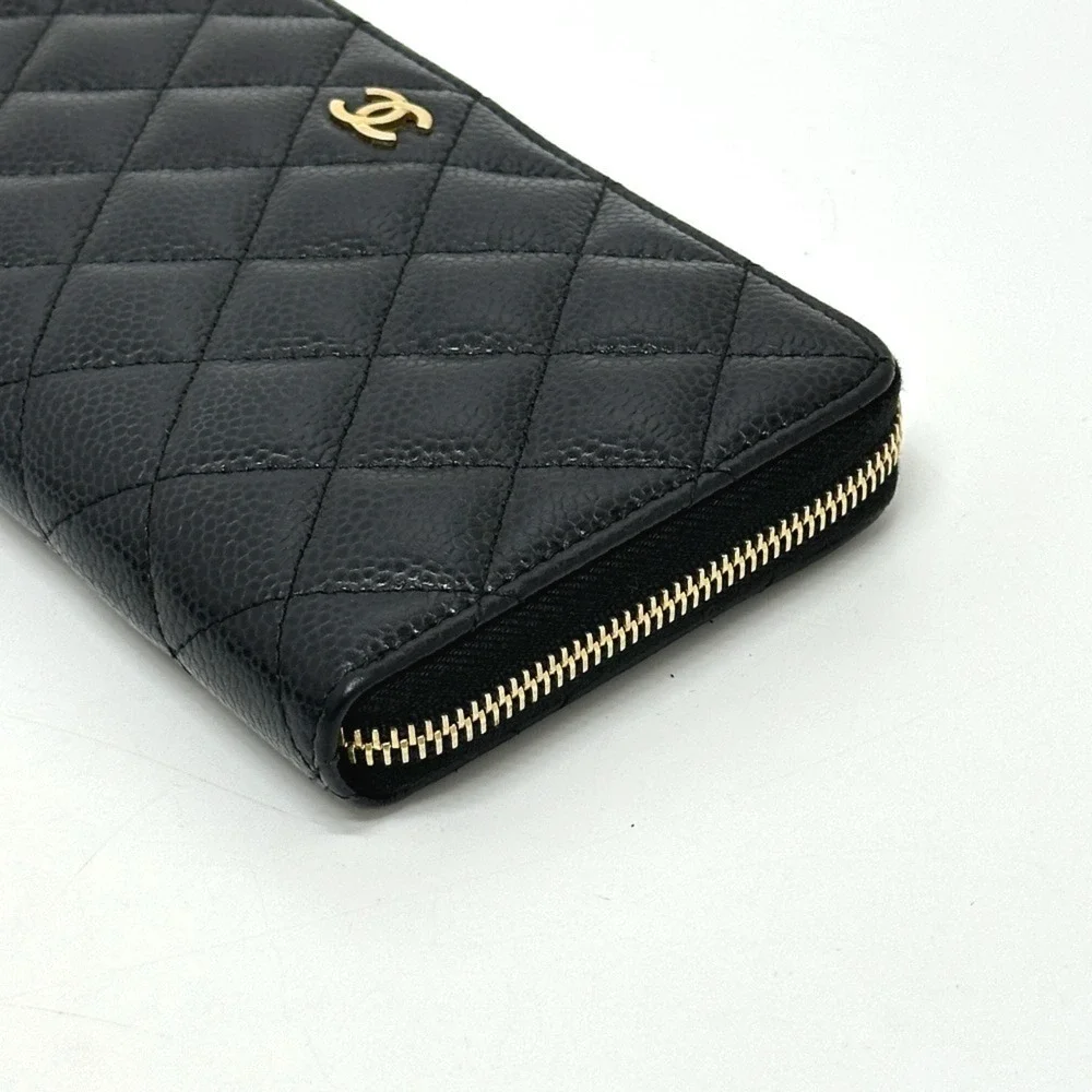 CHANEL Black Caviar Leather Logo Wallet